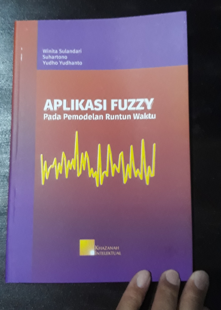Cover Buku Aplikasi Fuzzy